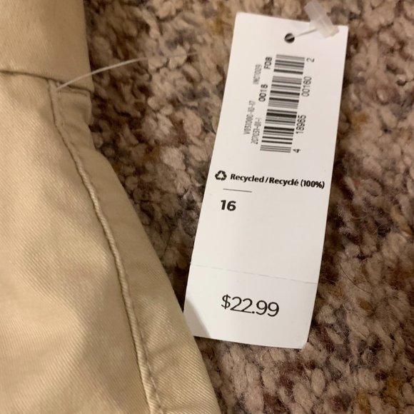 NWT Old Navy Khaki Everyday Shorts 16 - Picture 2 of 7